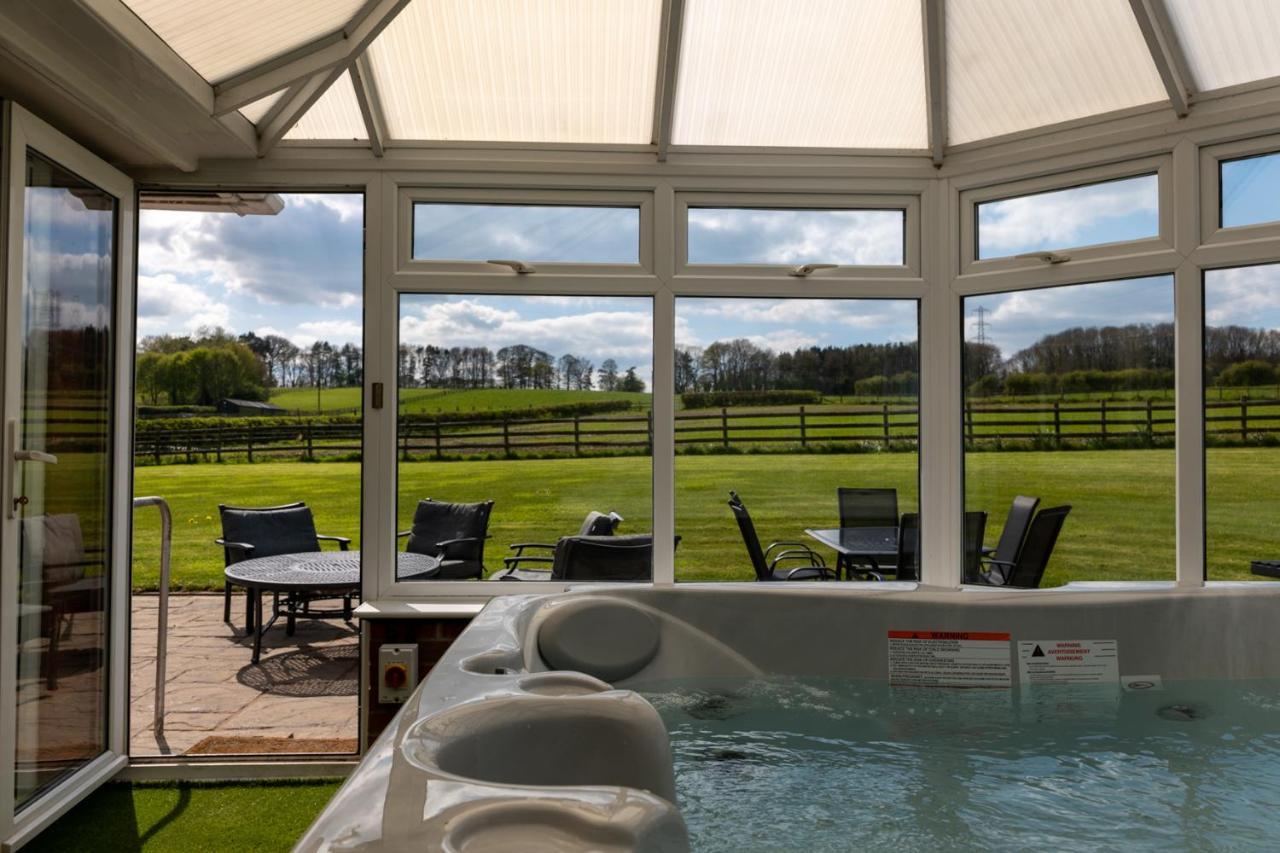 Tixall Manor Farm Stafford Bagian luar foto